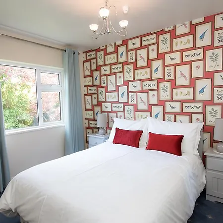 Inishfree House 5*